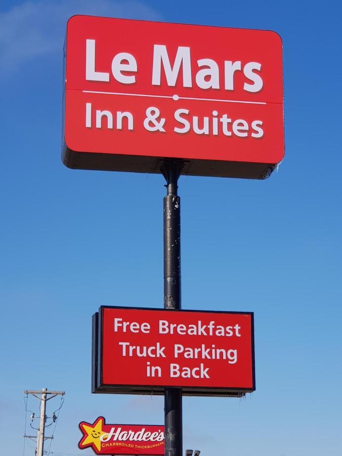 Le Mars Inn And Suites Exterior photo